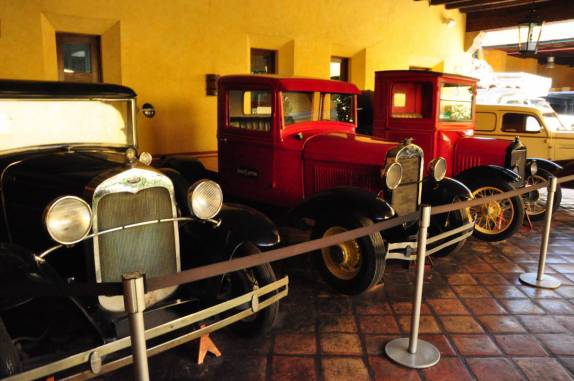 Antiga frota de carros da fábrica da José Cuervo, na cidade de Tequila, no México